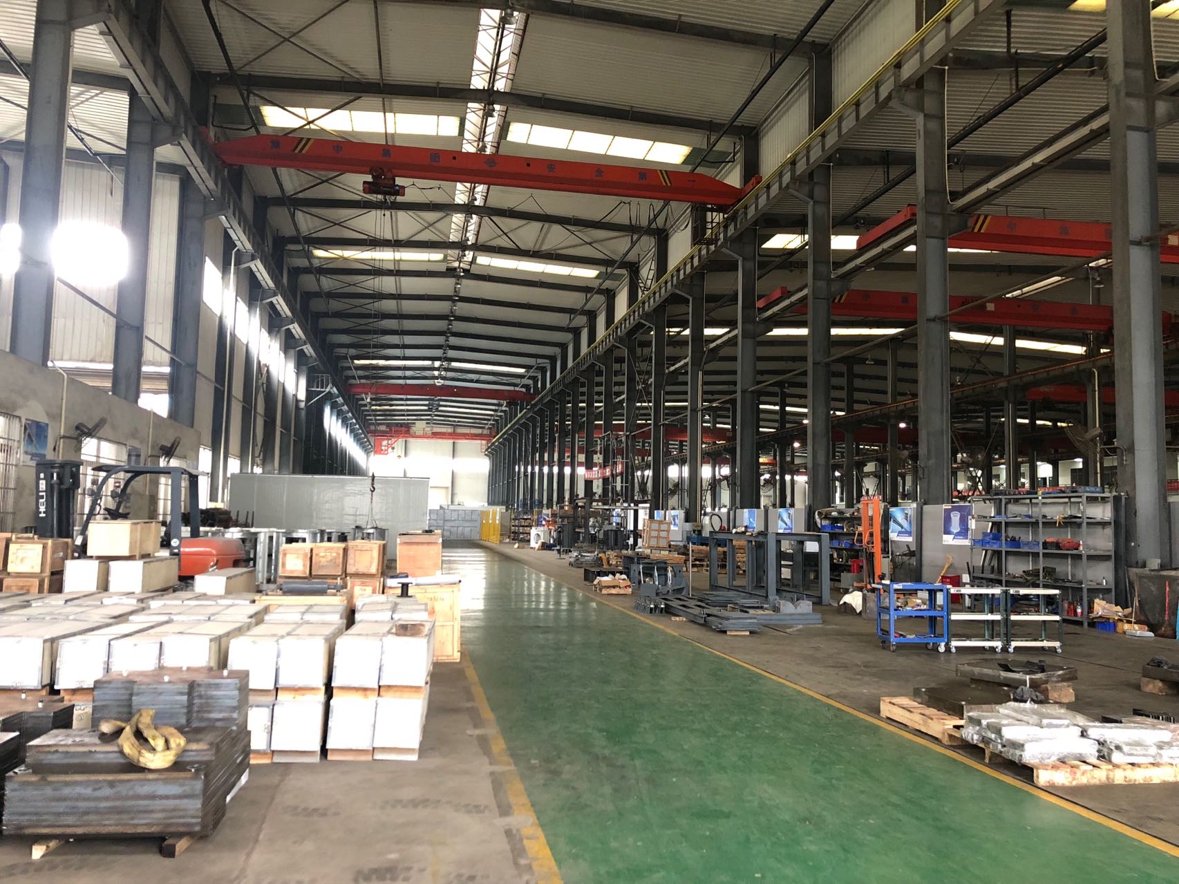 2018年1月，自建工廠投入使用，開(kāi)始組建生產(chǎn)團(tuán)隊(duì)